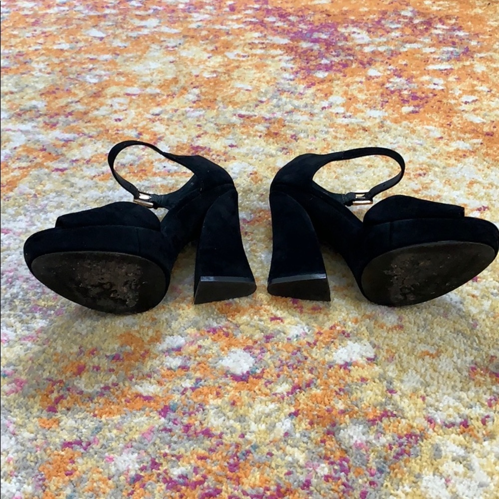 Alice and Olivia Black Seric Heels - Picture 5 of 9